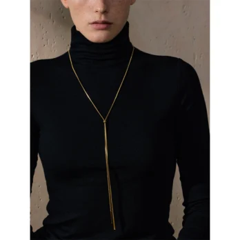 collier-en-acier-inoxydable-femme
