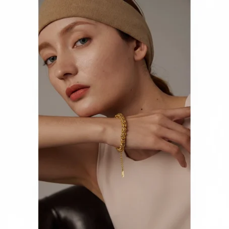 bracelet-mailles-irregulieres-entrelacees